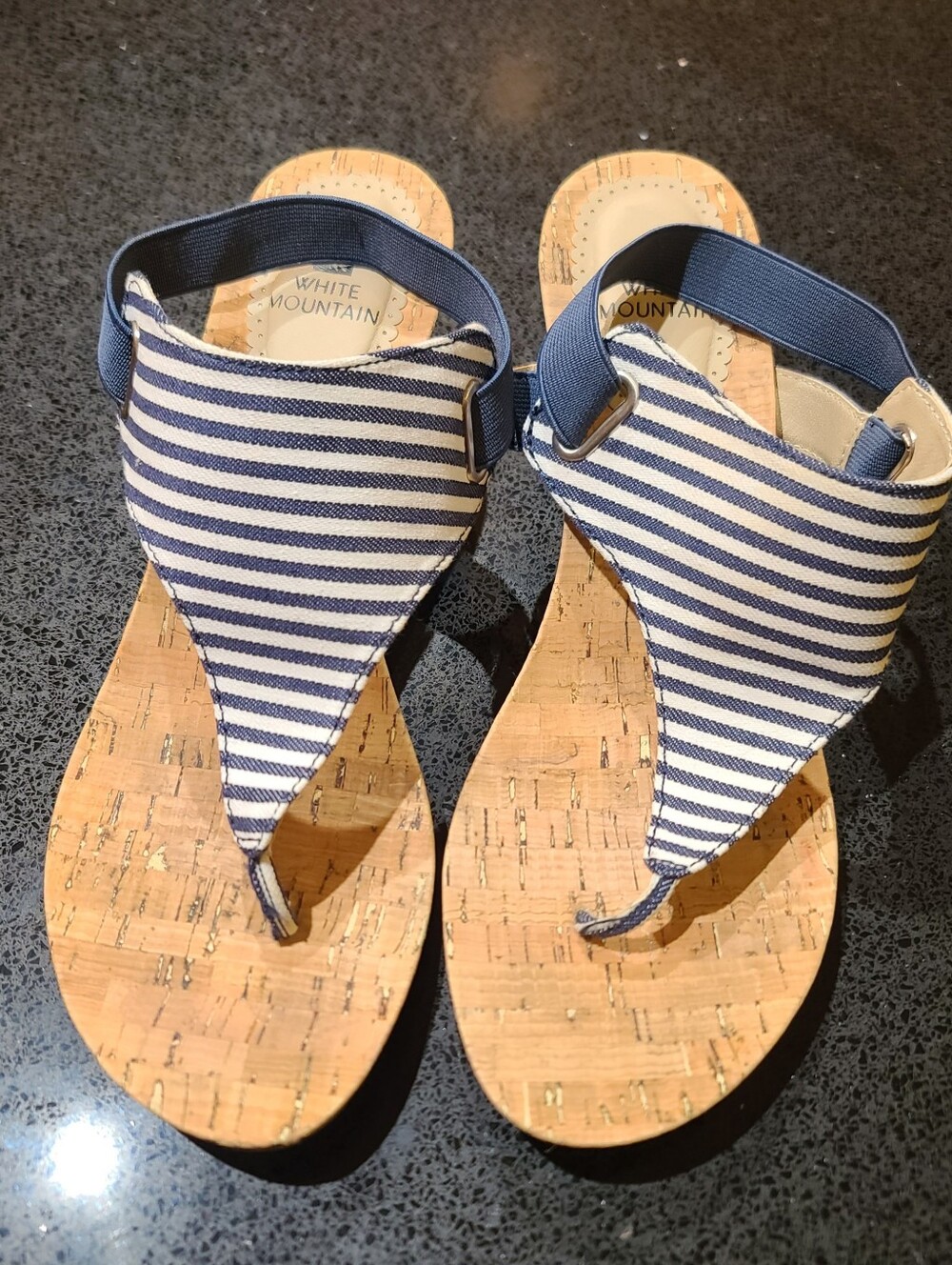 White Mountain Womenโs Blue/White Striped Thong Wedge Sandals Cork Sole Sz 10M